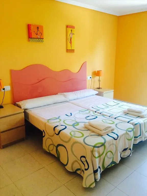 Hotel Hp Castelldefels 2*,  Spanje